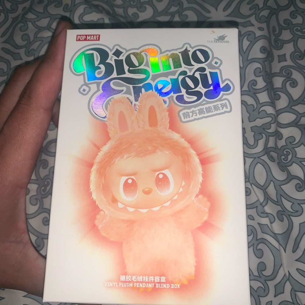 Labubu Pop Mart Big into energy plush toy key chain (no box it’s damaged)